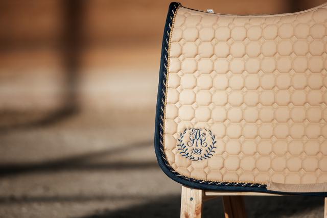 Вальтрап AM М35PS (Pony Shetty)