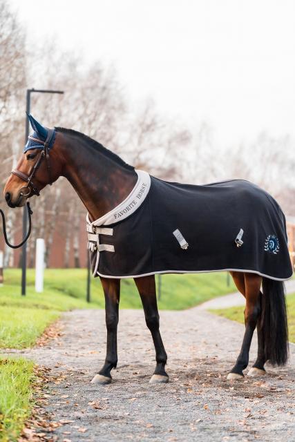 Попона флисовая FAVORITE HORSE Aristocratic (черная)